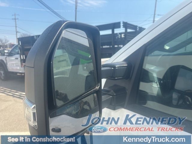 2026 Ford Super Duty F-550 DRW XL 4WD Reg Cab 205 WB 120 CA