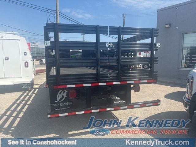 2026 Ford Super Duty F-550 DRW XL 4WD Reg Cab 205 WB 120 CA