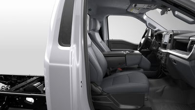 2026 Ford Super Duty F-550 DRW XL 4WD Reg Cab 205 WB 120 CA