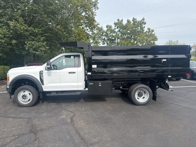 2025 Ford Super Duty F-450 DRW XL 4WD Reg Cab 169 WB 84 CA