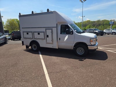 2026 Ford E-Series Cutaway E-350 SRW 138 WB