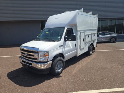 2026 Ford E-Series Cutaway E-350 SRW 138 WB