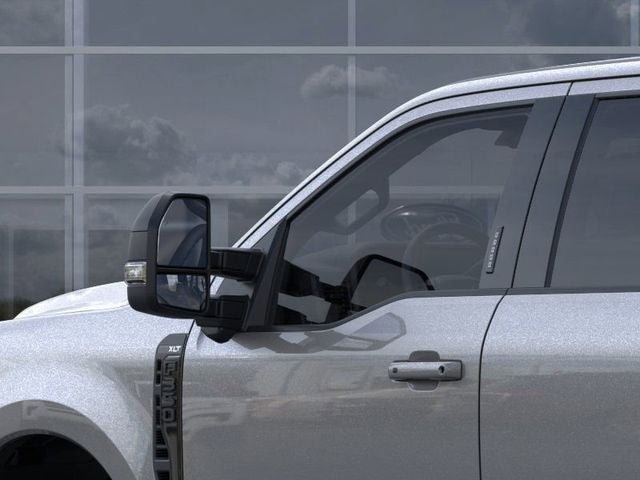 2026 Ford Super Duty F-350 SRW XLT 4WD Crew Cab 6.75' Box