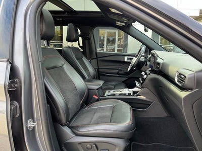 2022 Ford Explorer ST-Line