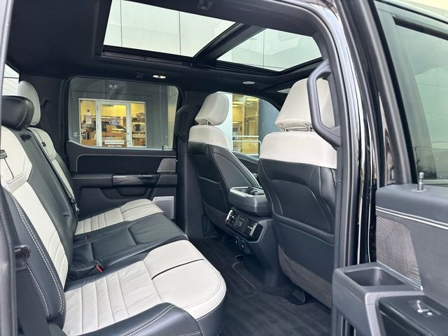 2023 Ford F-150 Lightning Platinum