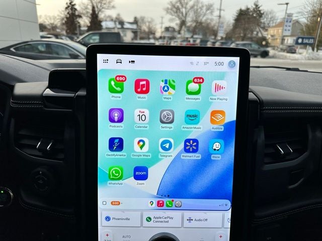 2023 Ford F-150 Lightning Platinum