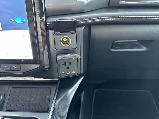 2023 Ford F-150 Lightning Platinum