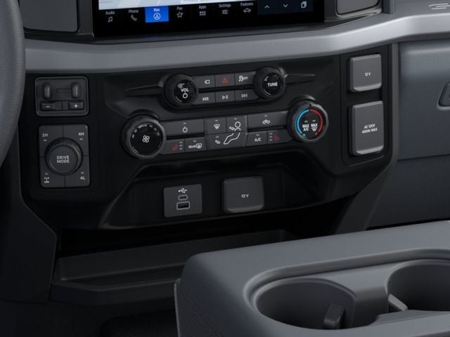 2026 Ford Super Duty F-350 SRW XLT