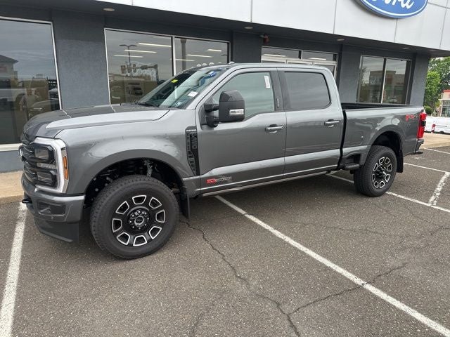 2026 Ford Super Duty F-350 SRW Platinum