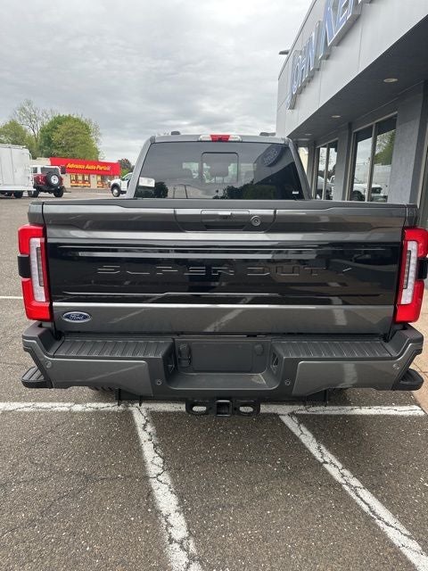 2026 Ford Super Duty F-350 SRW Platinum