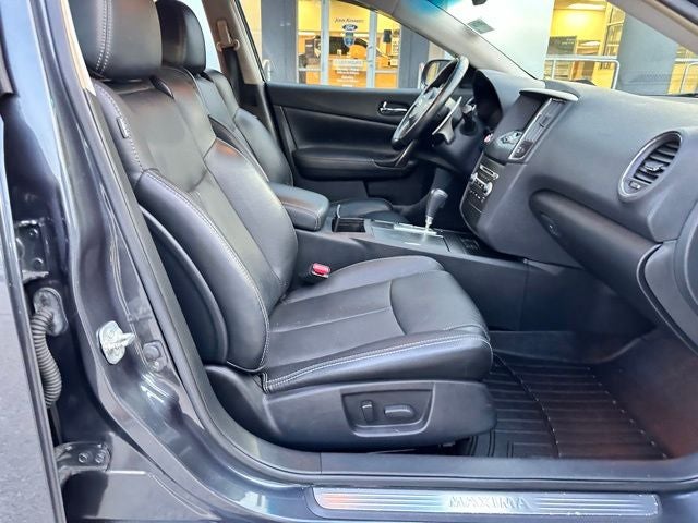 2011 Nissan Maxima 3.5 SV w/Sport Pkg