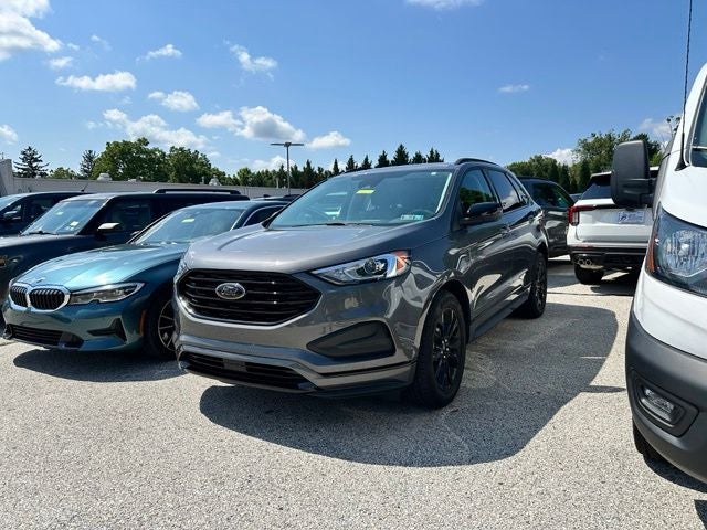 2022 Ford Edge SE