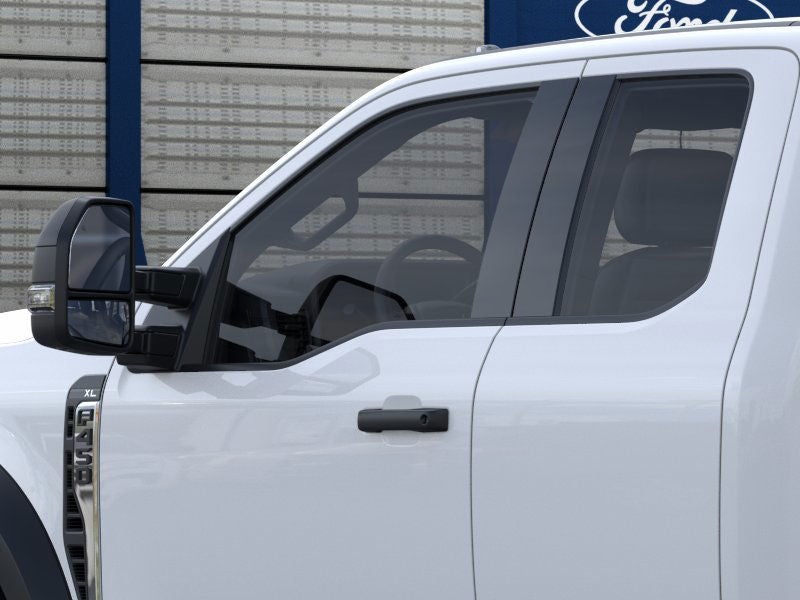 2026 Ford Super Duty F-450 DRW XL 4WD SuperCab 192 WB 84 CA