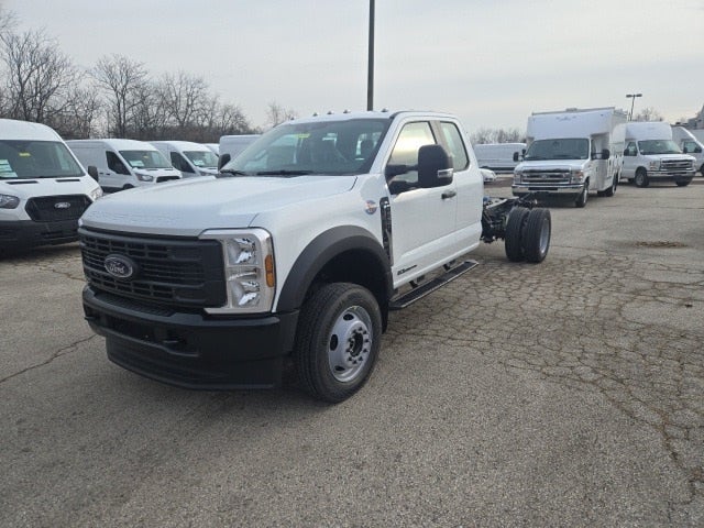 2026 Ford Super Duty F-550 DRW XL 4WD SuperCab 192 WB 84 CA