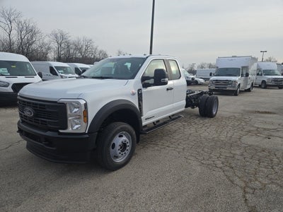 2026 Ford Super Duty F-550 DRW XL 4WD SuperCab 192 WB 84 CA