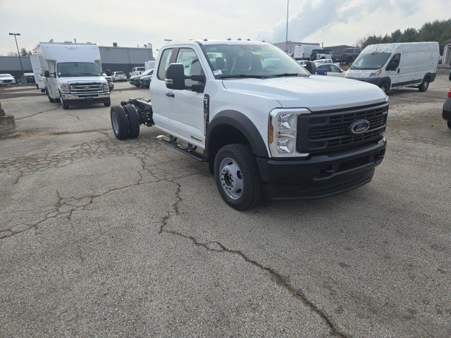 2026 Ford Super Duty F-550 DRW XL 4WD SuperCab 192 WB 84 CA