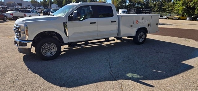 2026 Ford Super Duty F-350 SRW XL 4WD Crew Cab 179 WB 60 CA