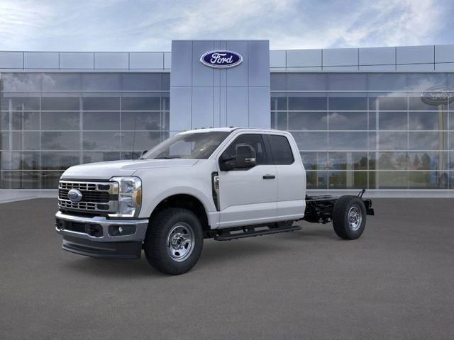 2026 Ford Super Duty F-350 SRW XL 4WD SuperCab 168 WB 60 CA