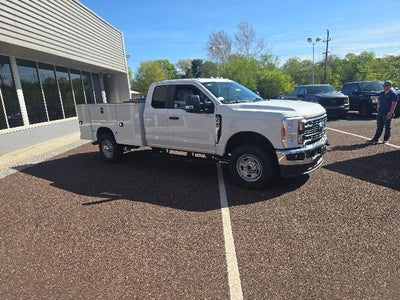 2026 Ford Super Duty F-350 SRW XL 4WD SuperCab 168 WB 60 CA