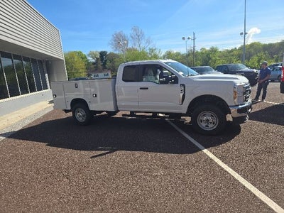2026 Ford Super Duty F-350 SRW XL 4WD SuperCab 168 WB 60 CA