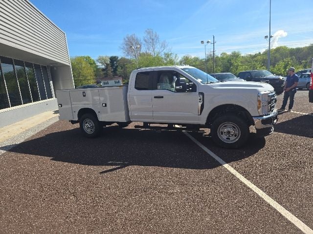 2026 Ford Super Duty F-350 SRW XL 4WD SuperCab 168 WB 60 CA