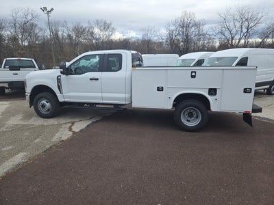 2025 Ford Super Duty F-350 DRW XL 4WD SuperCab 168 WB 60 CA