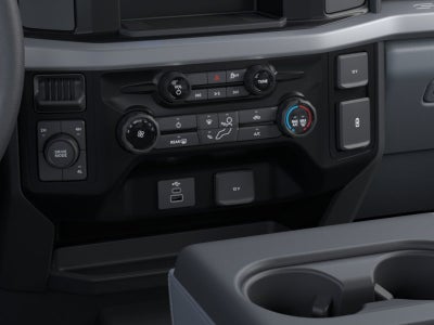 2026 Ford Super Duty F-450 DRW XL 4WD Crew Cab 203 WB 84 CA