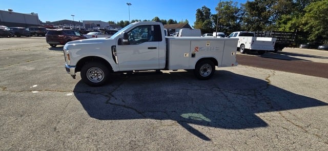 2026 Ford Super Duty F-250 SRW XL 2WD Reg Cab 8' Box