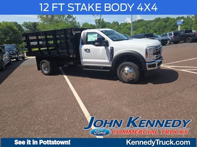 2026 Ford Super Duty F-550 DRW XL 4WD Reg Cab 169 WB 84 CA