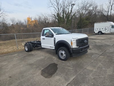 2026 Ford Super Duty F-550 DRW XL 4WD Reg Cab 169 WB 84 CA