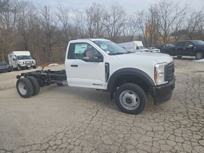 2026 Ford Super Duty F-550 DRW XL 4WD Reg Cab 169 WB 84 CA