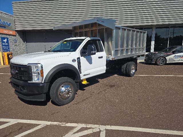 2026 Ford Super Duty F-550 DRW XL 4WD Reg Cab 169 WB 84 CA