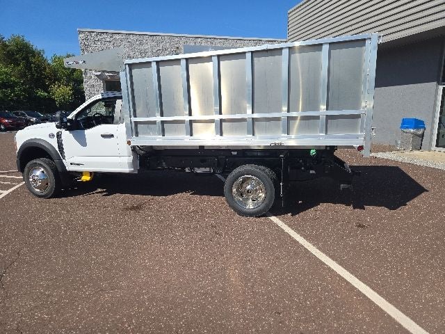 2026 Ford Super Duty F-550 DRW XL 4WD Reg Cab 169 WB 84 CA