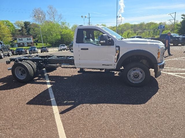 2026 Ford Super Duty F-600 DRW XL 4WD Reg Cab 169 WB 84 CA