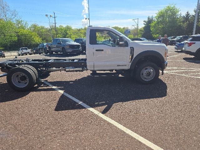 2026 Ford Super Duty F-600 DRW XL 4WD Reg Cab 169 WB 84 CA