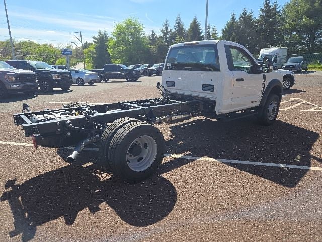 2026 Ford Super Duty F-600 DRW XL 4WD Reg Cab 169 WB 84 CA