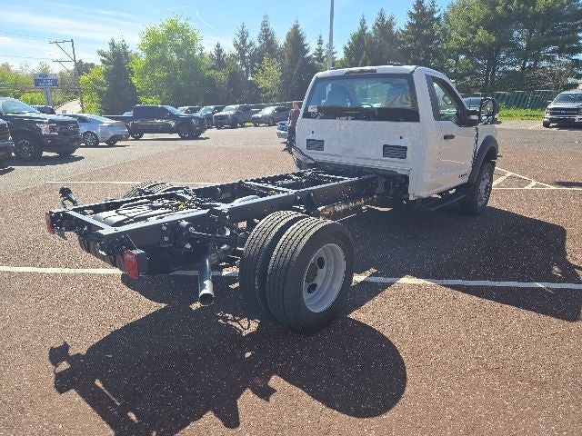 2026 Ford Super Duty F-600 DRW XL 4WD Reg Cab 169 WB 84 CA