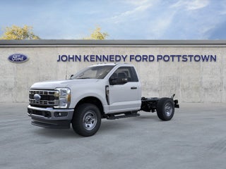 2026 Ford Super Duty F-350 SRW XL 4WD Reg Cab 145 WB 60 CA