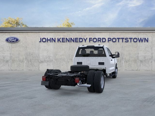 2026 Ford Super Duty F-350 DRW XL 2WD Reg Cab 169 WB 84 CA