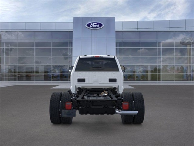 2026 Ford Super Duty F-550 DRW XL 4WD Crew Cab 203 WB 84 CA