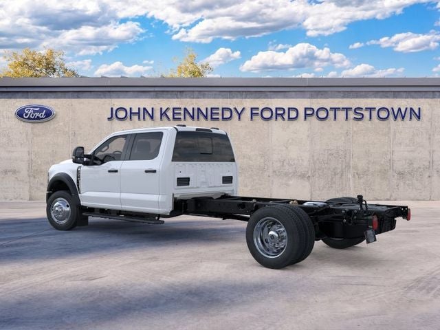 2026 Ford Super Duty F-550 DRW XL 4WD Crew Cab 203 WB 84 CA