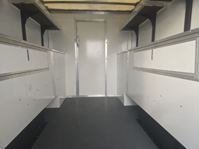 2026 Ford E-Series Cutaway E-350 SRW 138 WB