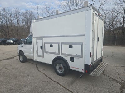 2026 Ford E-Series Cutaway E-350 SRW 138 WB