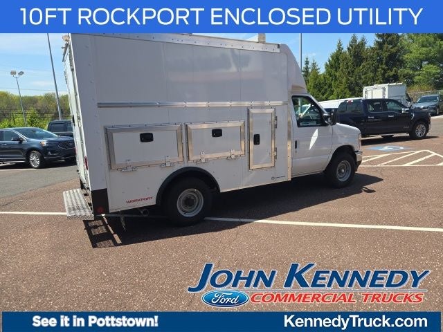 2026 Ford E-Series Cutaway E-350 SRW 138 WB