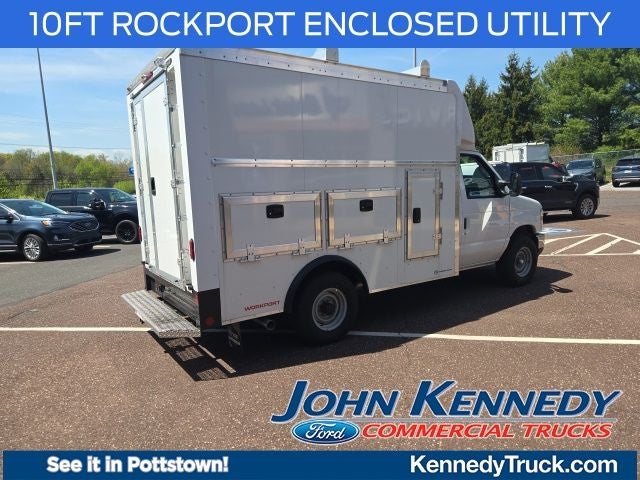 2026 Ford E-Series Cutaway E-350 SRW 138 WB