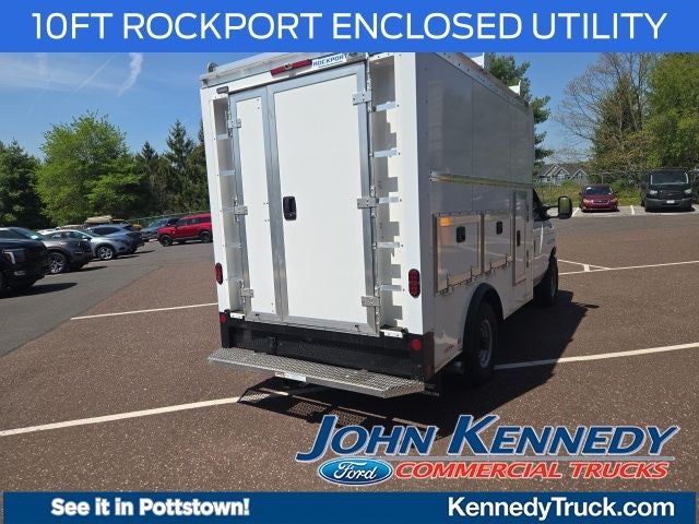 2026 Ford E-Series Cutaway E-350 SRW 138 WB