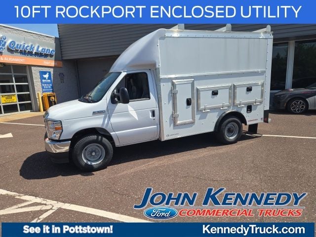 2026 Ford E-Series Cutaway E-350 SRW 138 WB