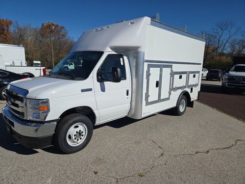 2026 Ford E-Series Cutaway E-350 SRW 158 WB