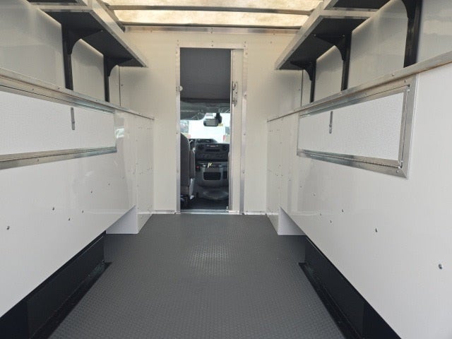 2026 Ford E-Series Cutaway E-350 SRW 138 WB