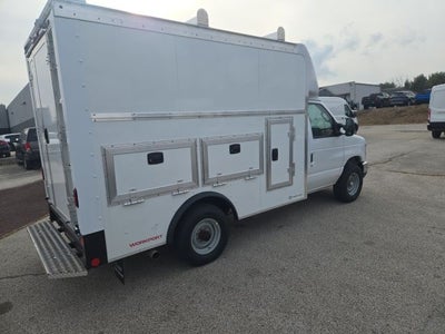 2026 Ford E-Series Cutaway E-350 SRW 138 WB